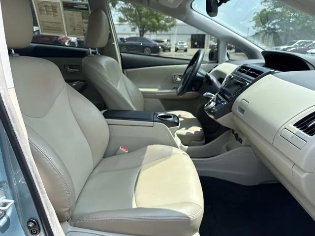 Used 2017 Beige Toyota Five image 15