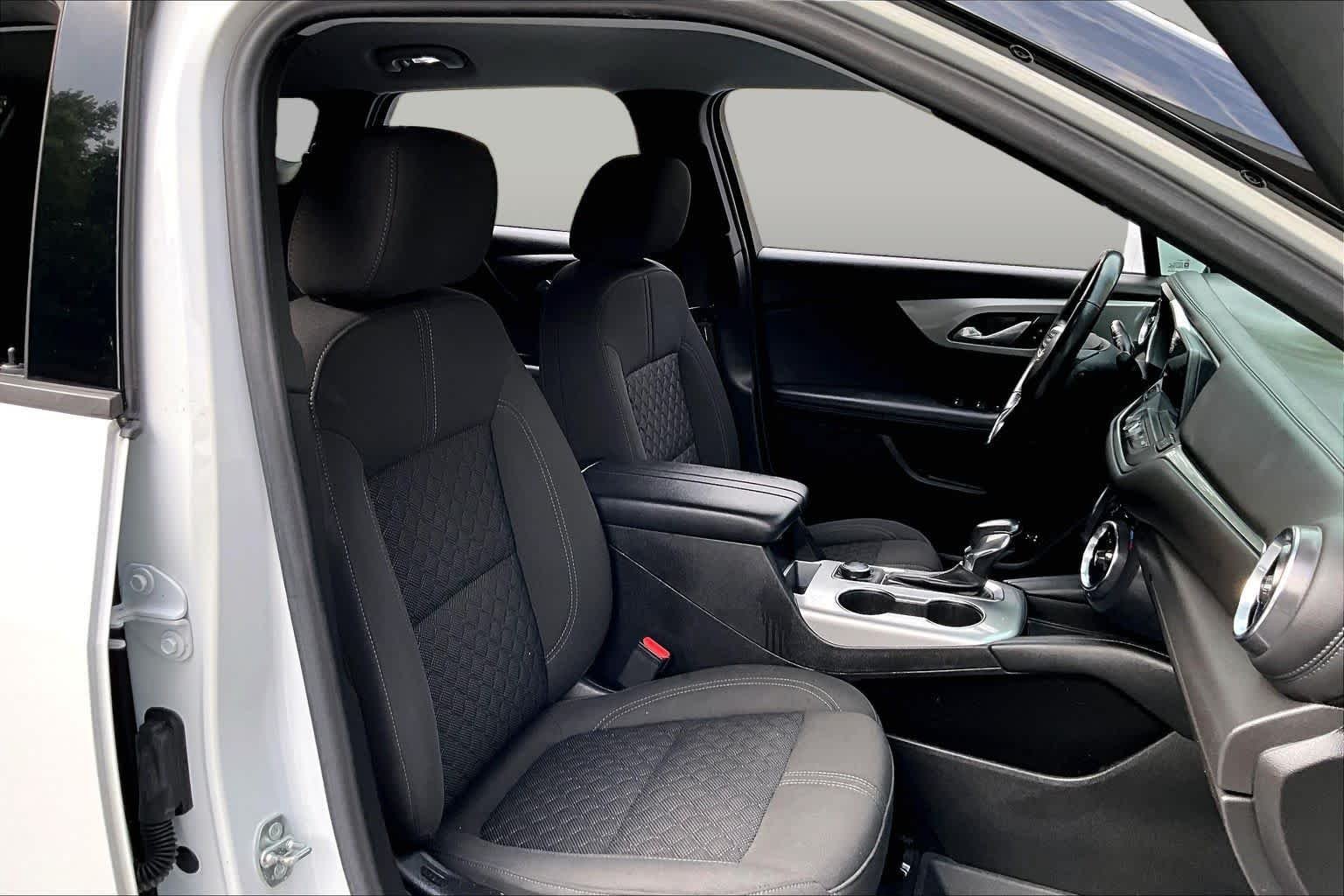 Used 2020 Summit White Chevrolet LT image 9