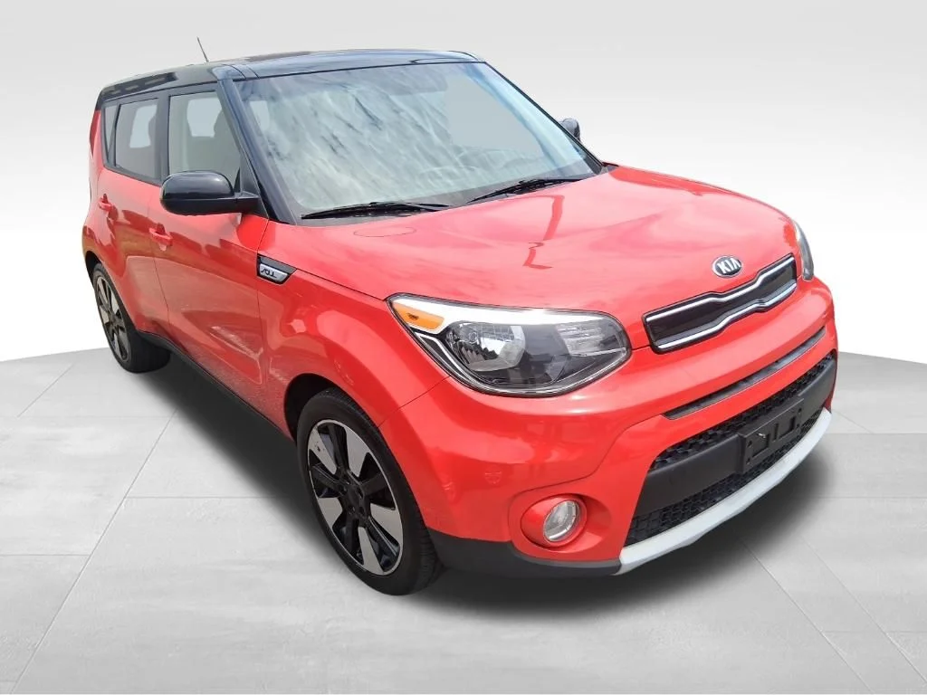 Used 2019 Red Kia Plus image 3