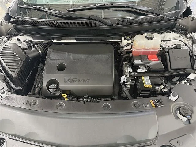 Used 2024 White Frost Tricoat Buick Essence image 27