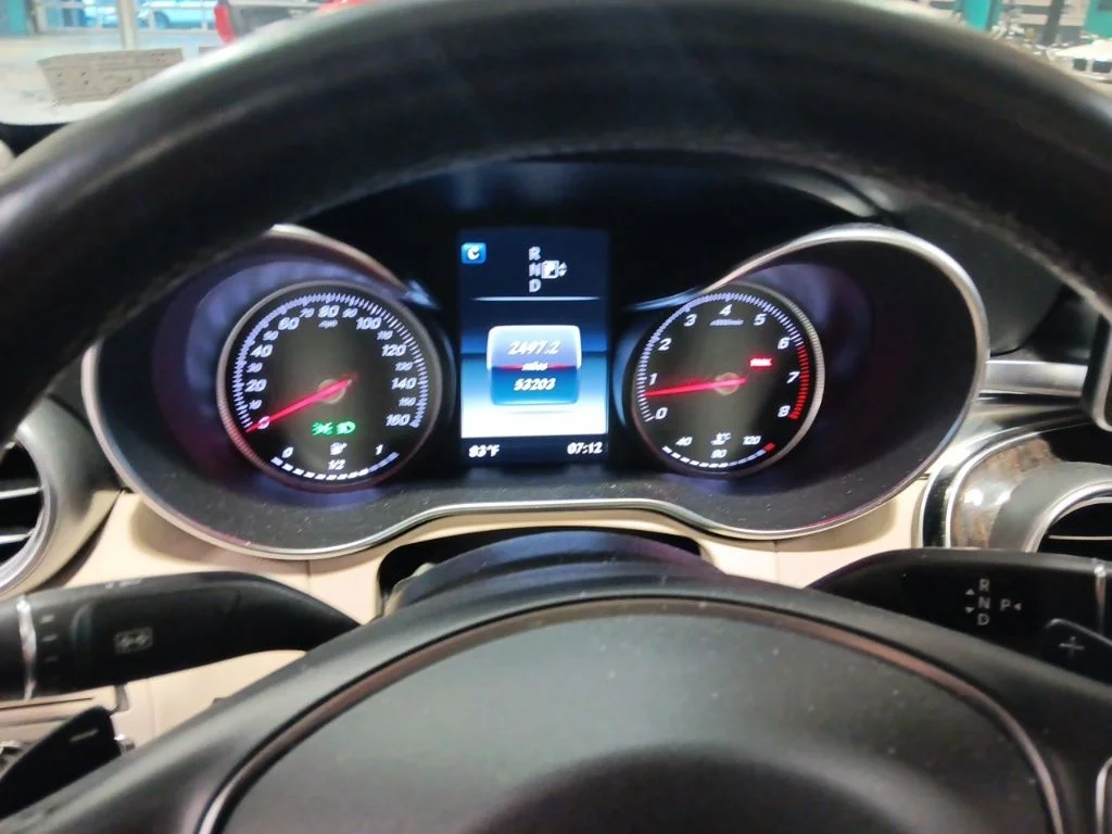 Used 2015 Brown Mercedes-Benz C 300 image 4