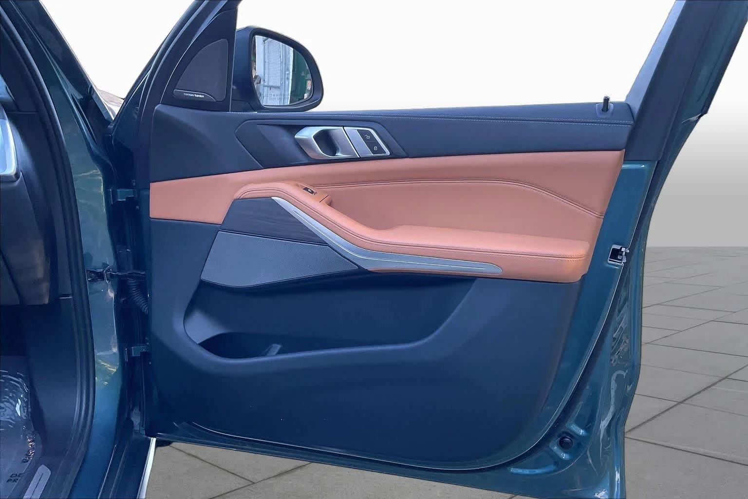 Used 2024 Blue Ridge Mountain Metallic BMW xDrive40i image 22