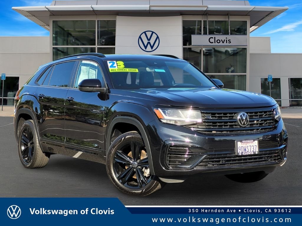 2023 Volkswagen Atlas Cross Sport 3.6L V6 SEL R-Line Black 4MOTION's photo