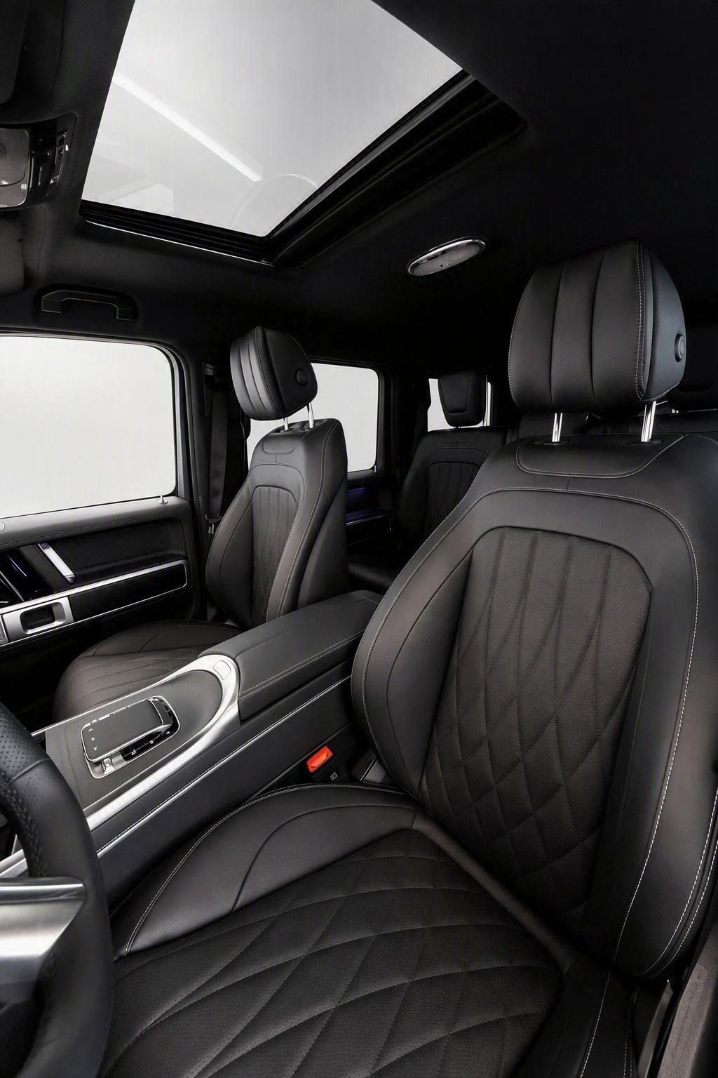 Certified Used 2026 Orange Mercedes-Benz G 580 image 5