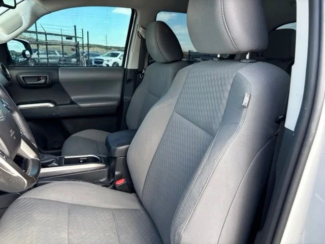 Used 2021 White Toyota SR5 image 11
