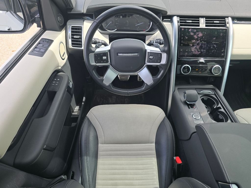 Used 2023 Yulong White Metallic Land Rover S R-Dynamic image 23
