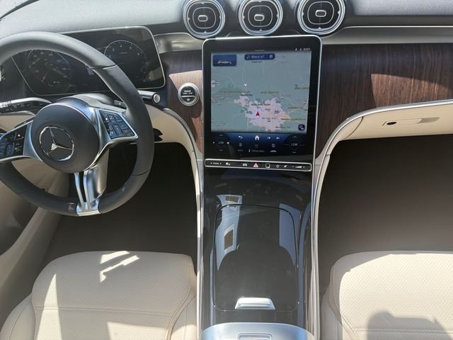 New 2026 Polar White Mercedes-Benz GLC 300 image 11