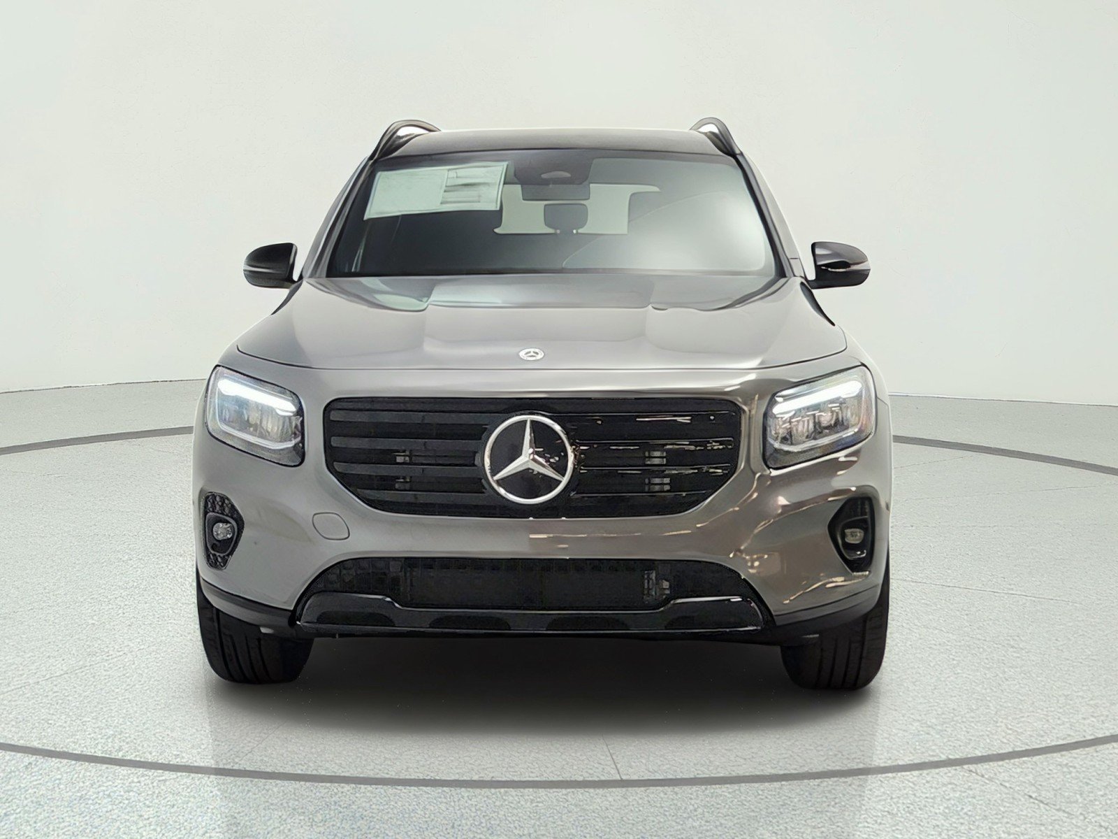New 2026 Mountain Grey Metallic Mercedes-Benz GLB 250 SUV image 2