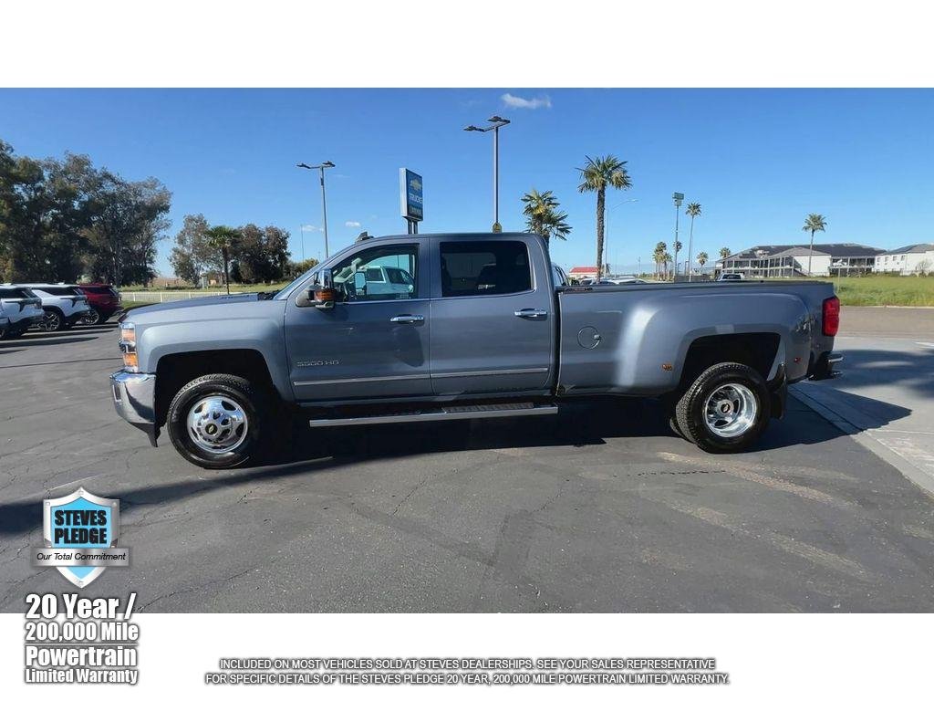2016 Chevrolet Silverado 3500 HD LTZ photo 6