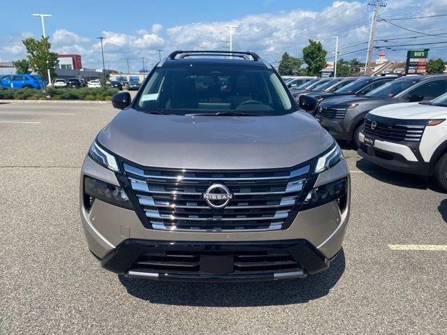 New 2026 Champagne Silver Metallic / Super Black Two-tone Nissan Platinum image 26