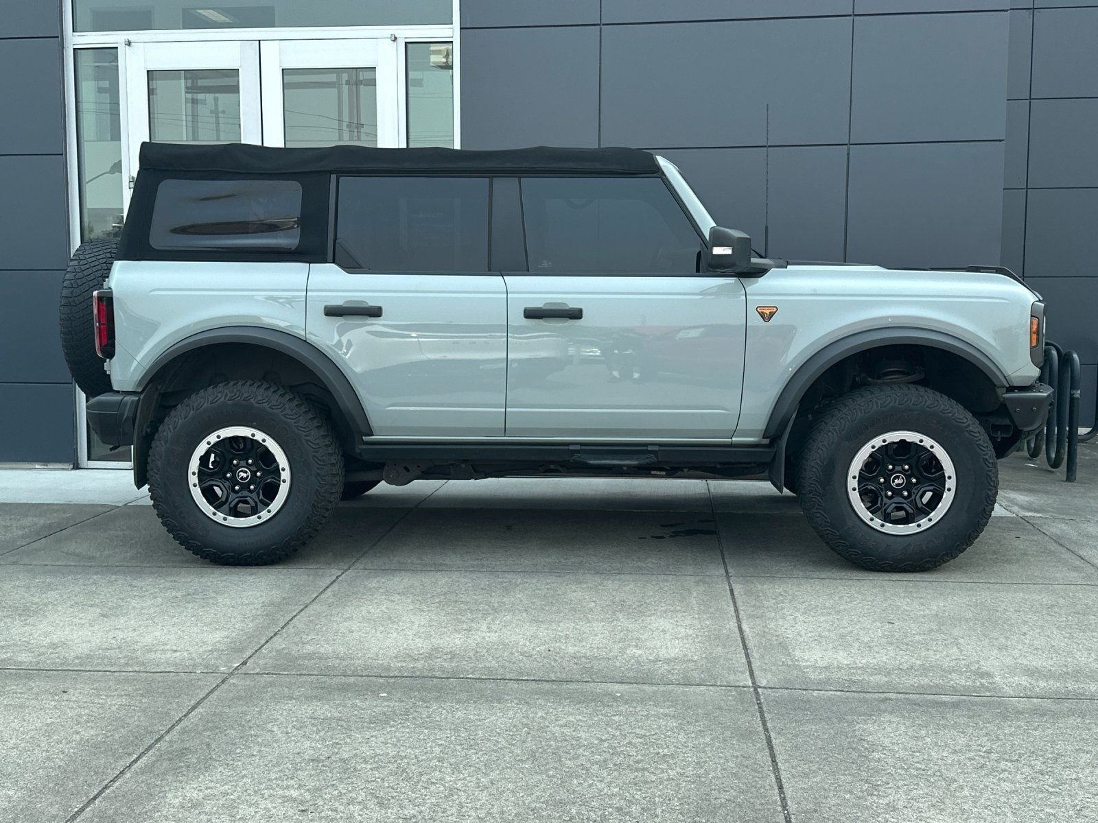 Used 2021 Cactus Gray Ford  image 2