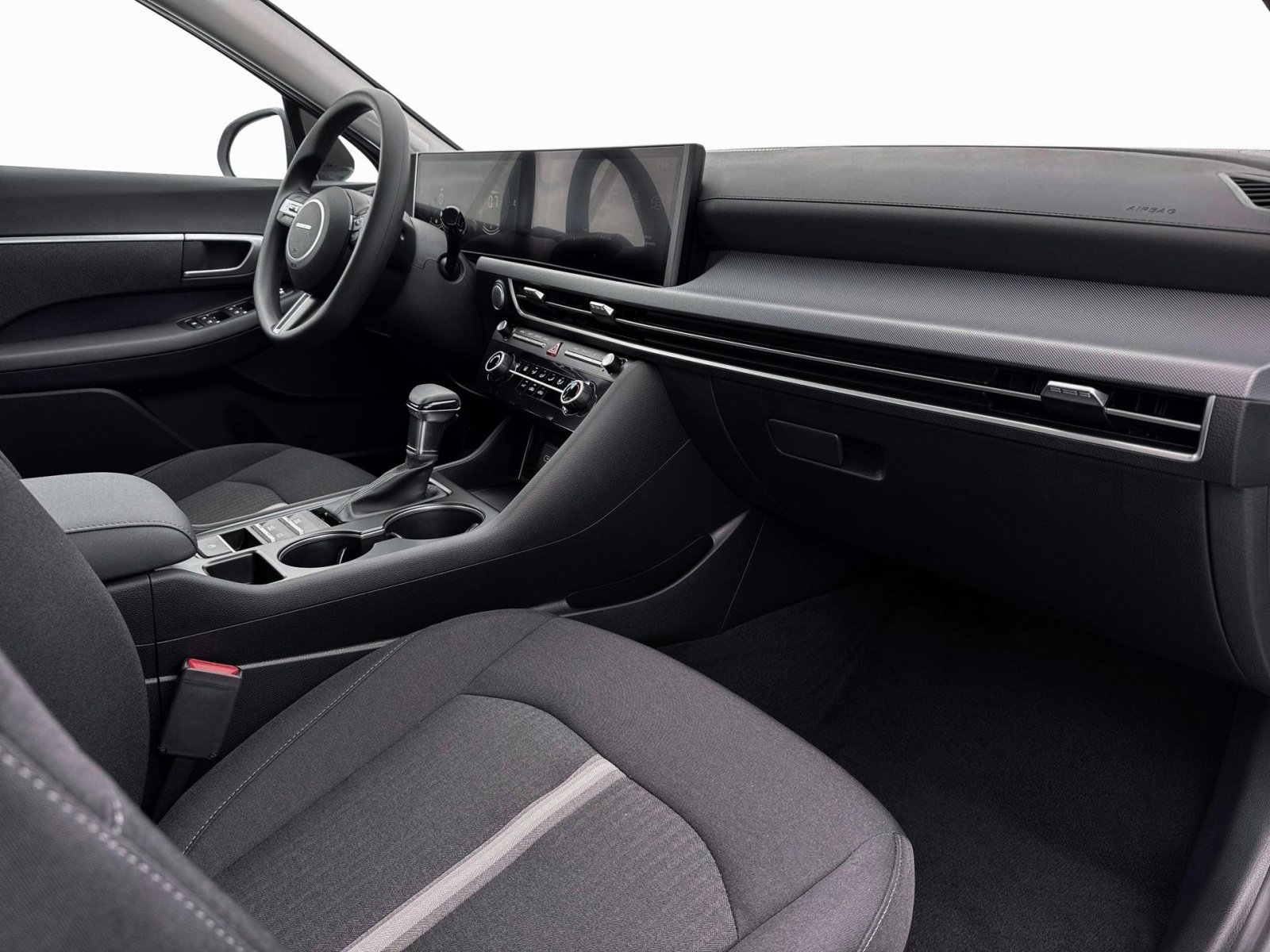 New 2026 Abyss Black Hyundai SE image 15