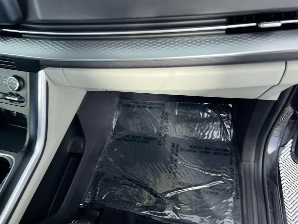 Certified Used 2024  Kia LX image 30
