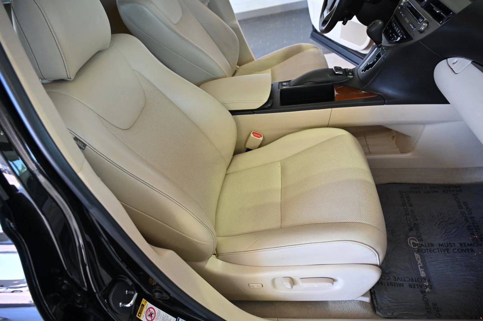 Used 2015 Black Lexus 350 image 20