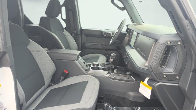New 2026 Oxford White Ford Base image 55