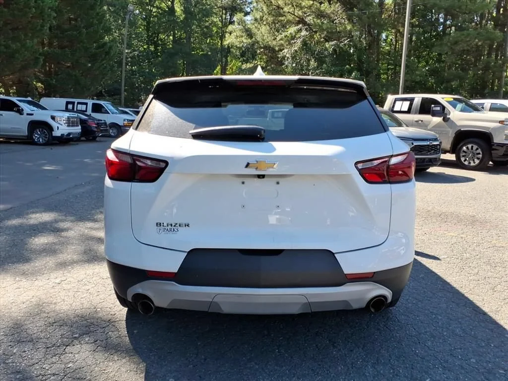 Certified Used 2020 SUMMIT WHITE Chevrolet LT image 29