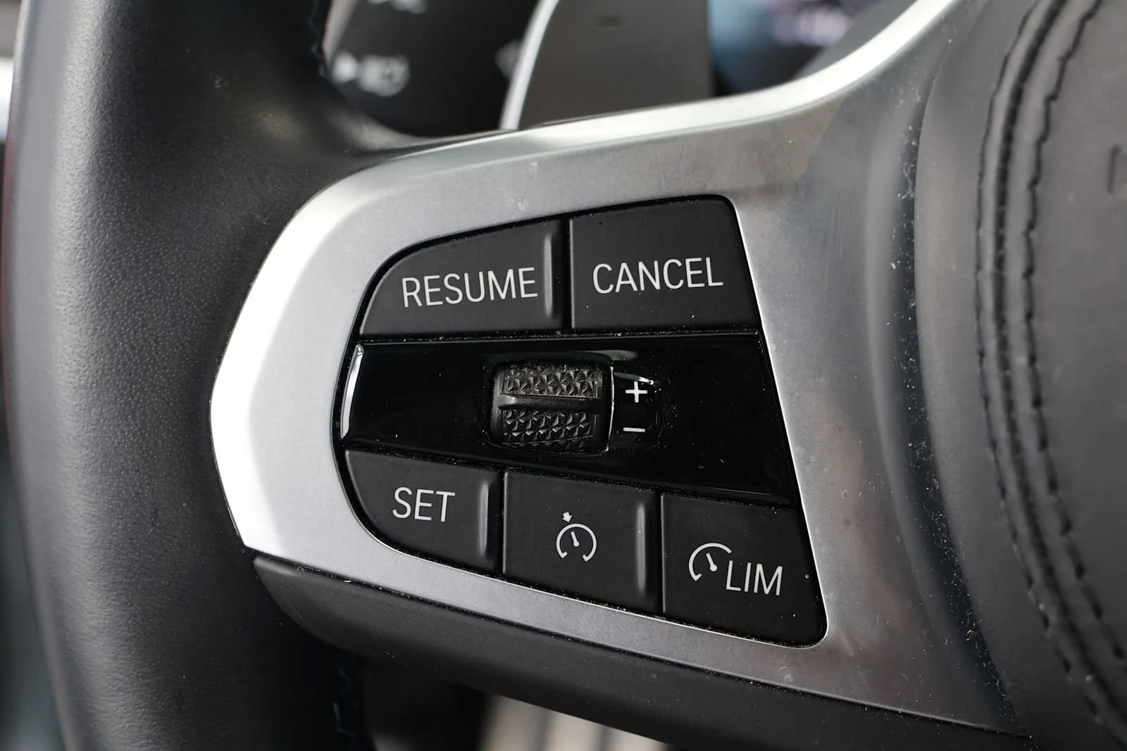 Used 2024 Brooklyn Grey Metallic BMW M40i image 22