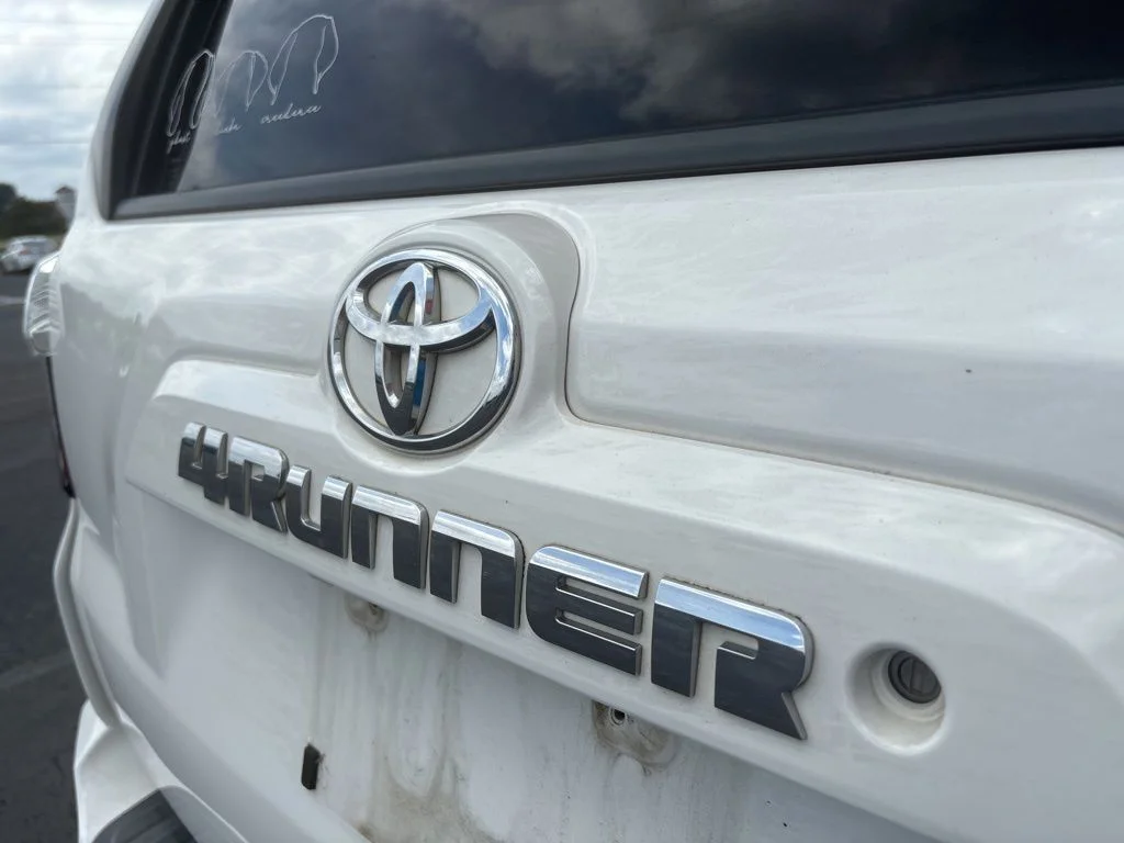Used 2019 White Toyota SR5 Premium image 30