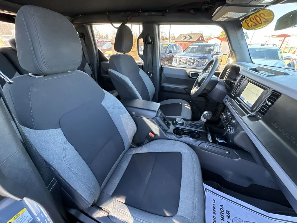 Used 2023 Gray Ford Base image 25