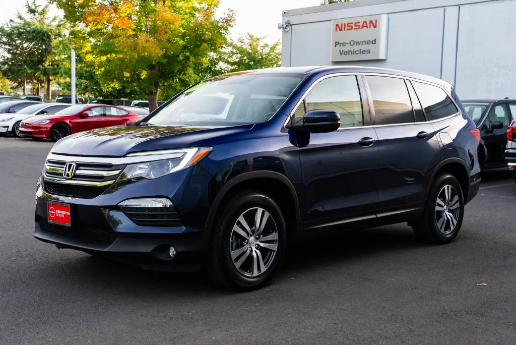 Used 2017 Blue Honda EX-L image 3