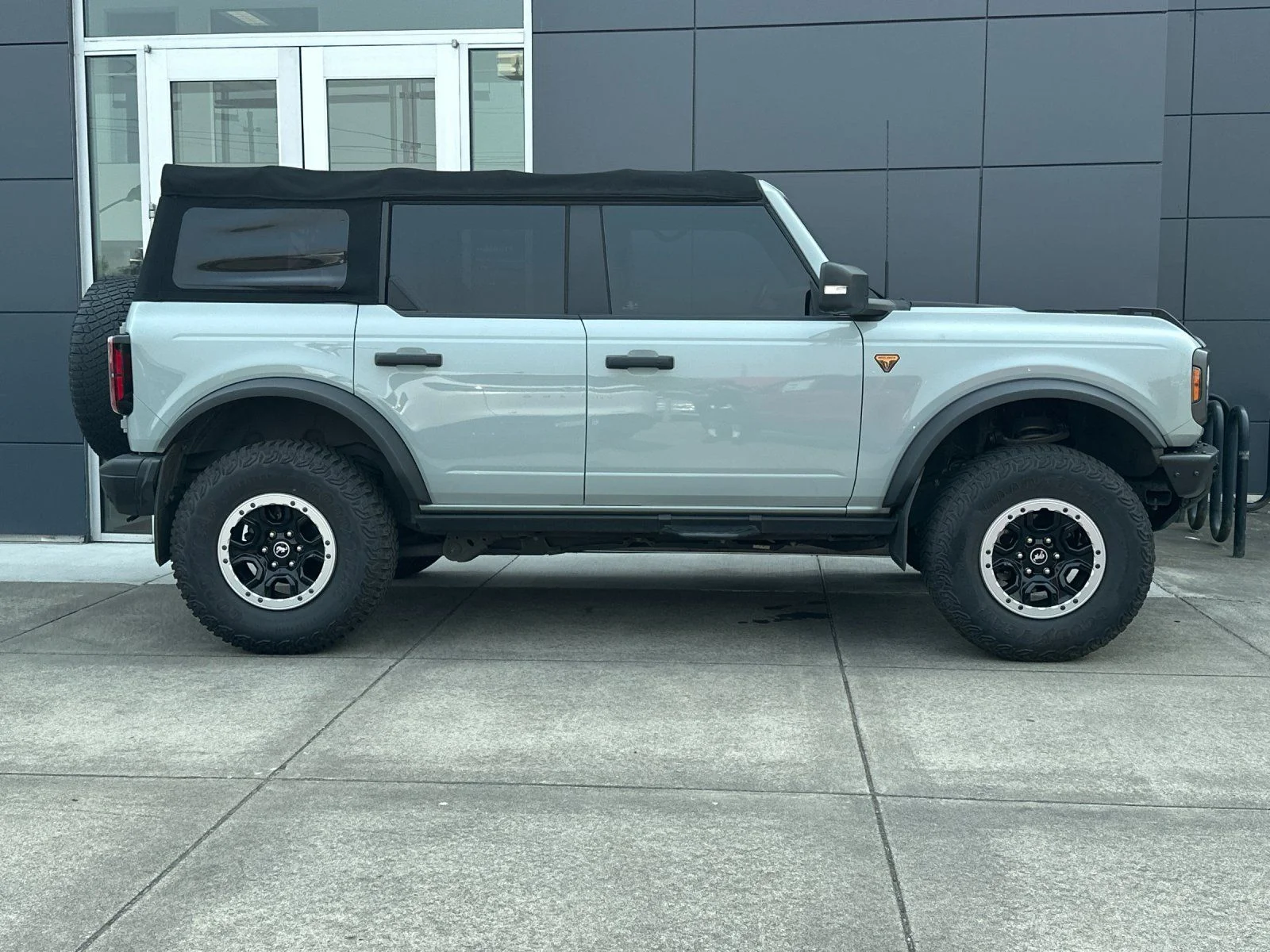 Used 2021 Cactus Gray Ford  image 2