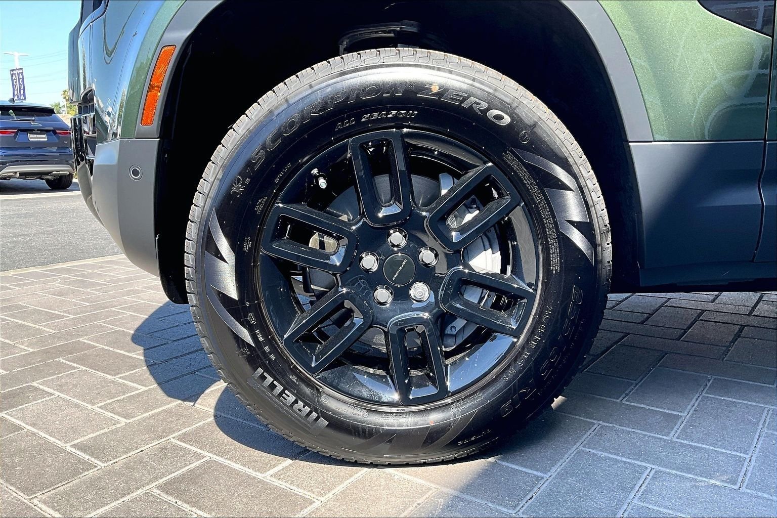 New 2026 Woolstone Green Land Rover S image 12
