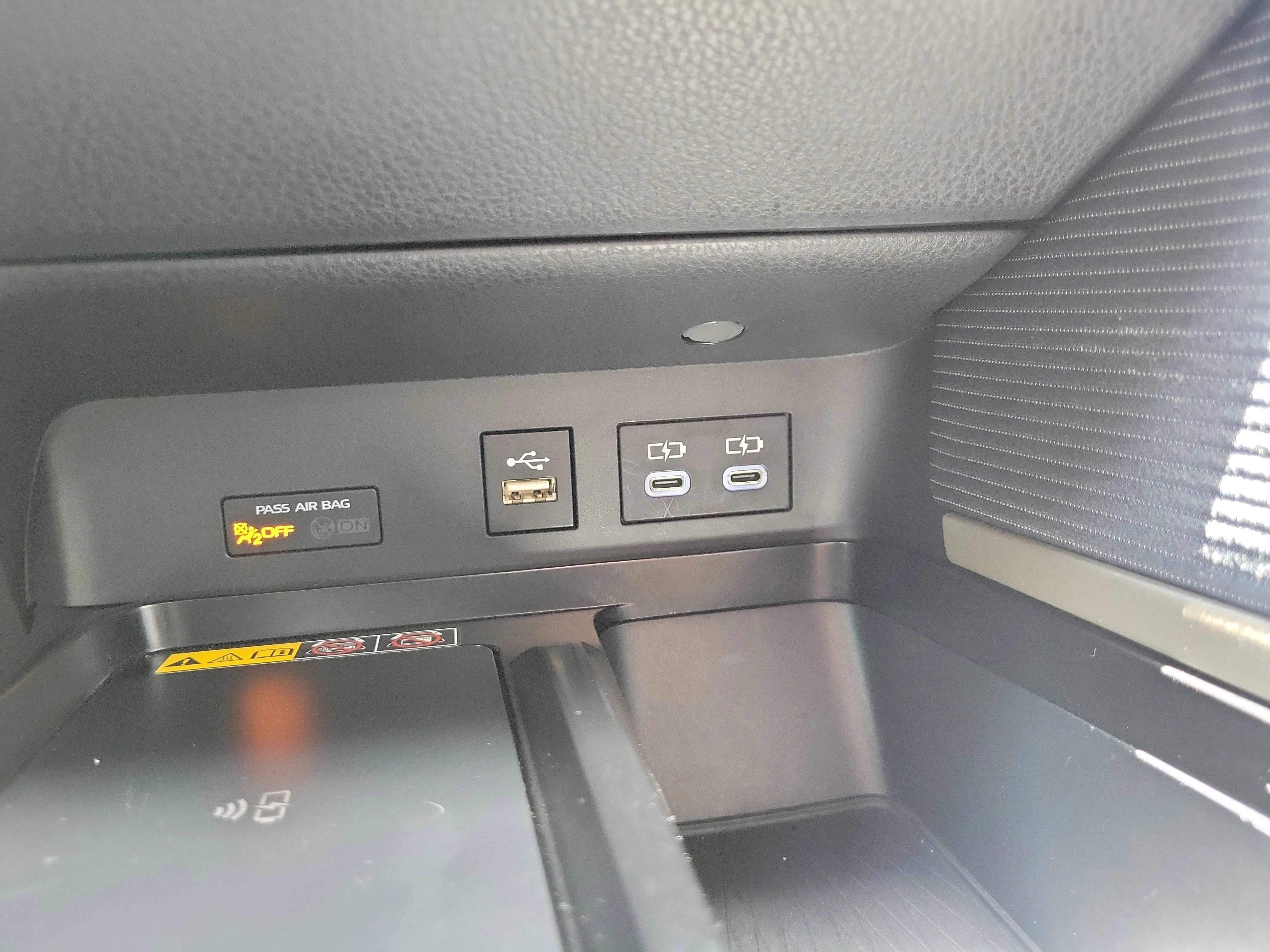 Used 2025 Underground Toyota LE image 28