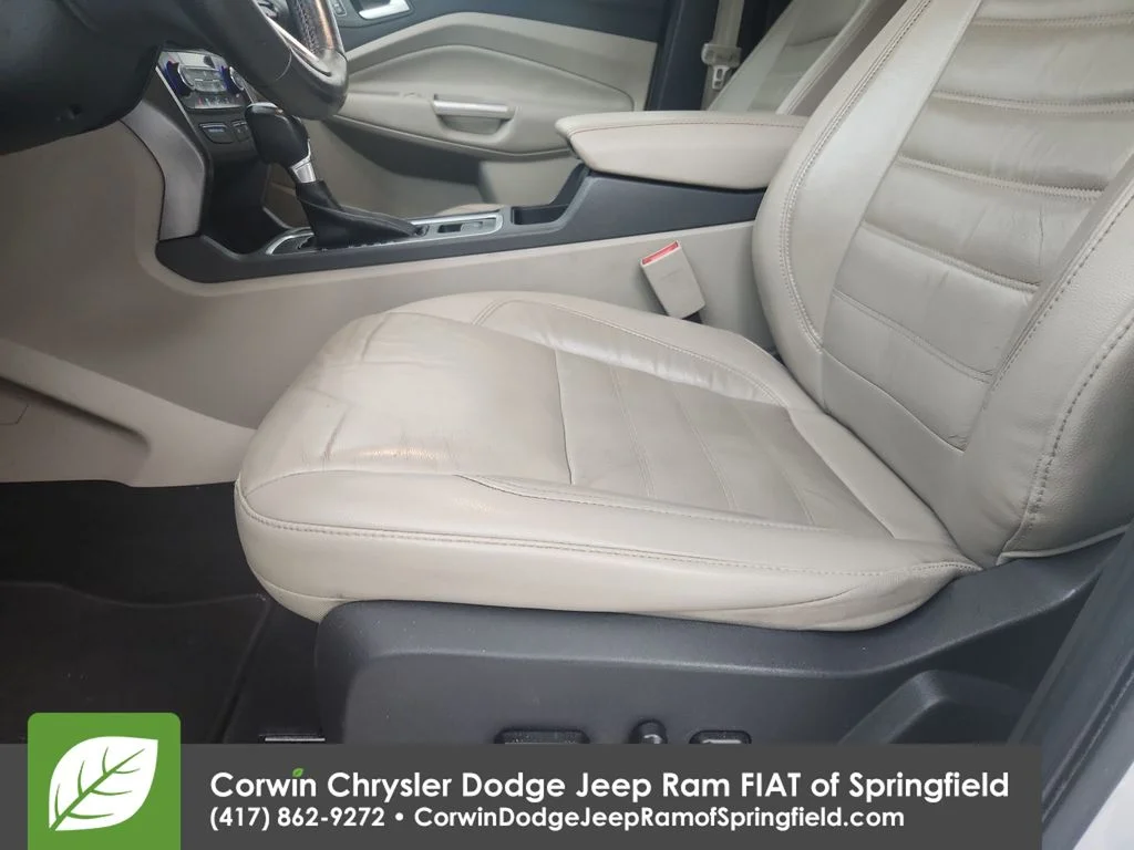 Used 2017 White Ford SE image 19