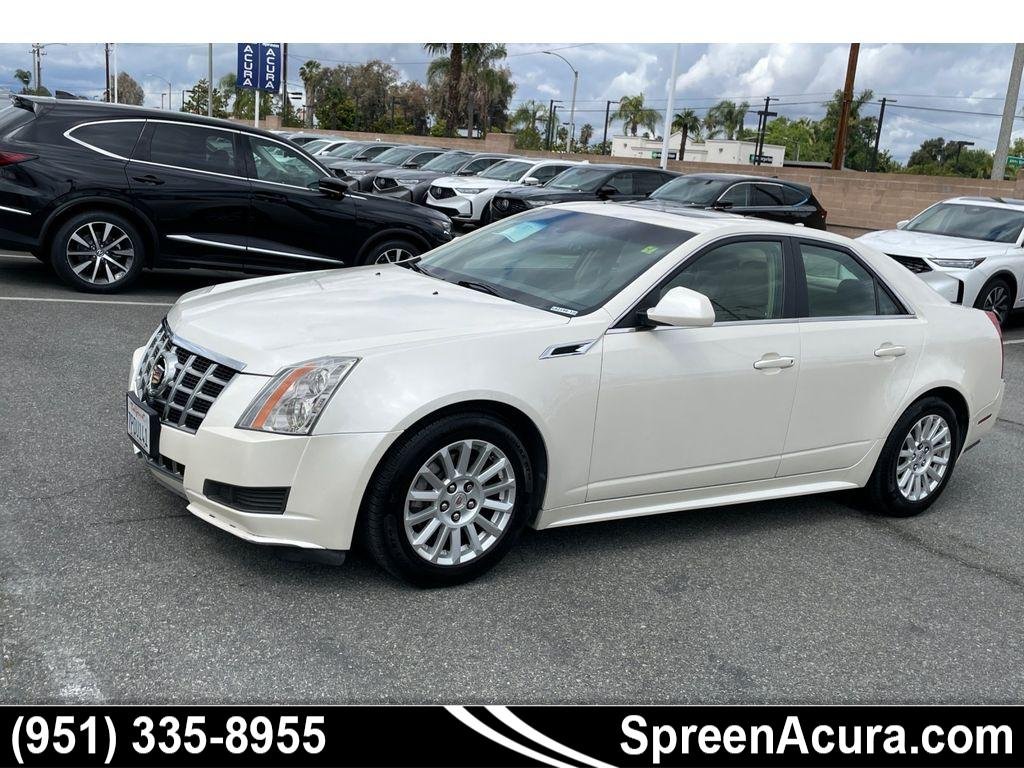 Used 2013 White Diamond Tricoat Cadillac Luxury image 1