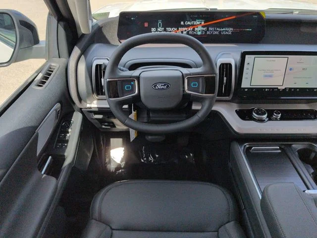 New 2026 Star White Metallic Tri-Coat Ford Active image 16
