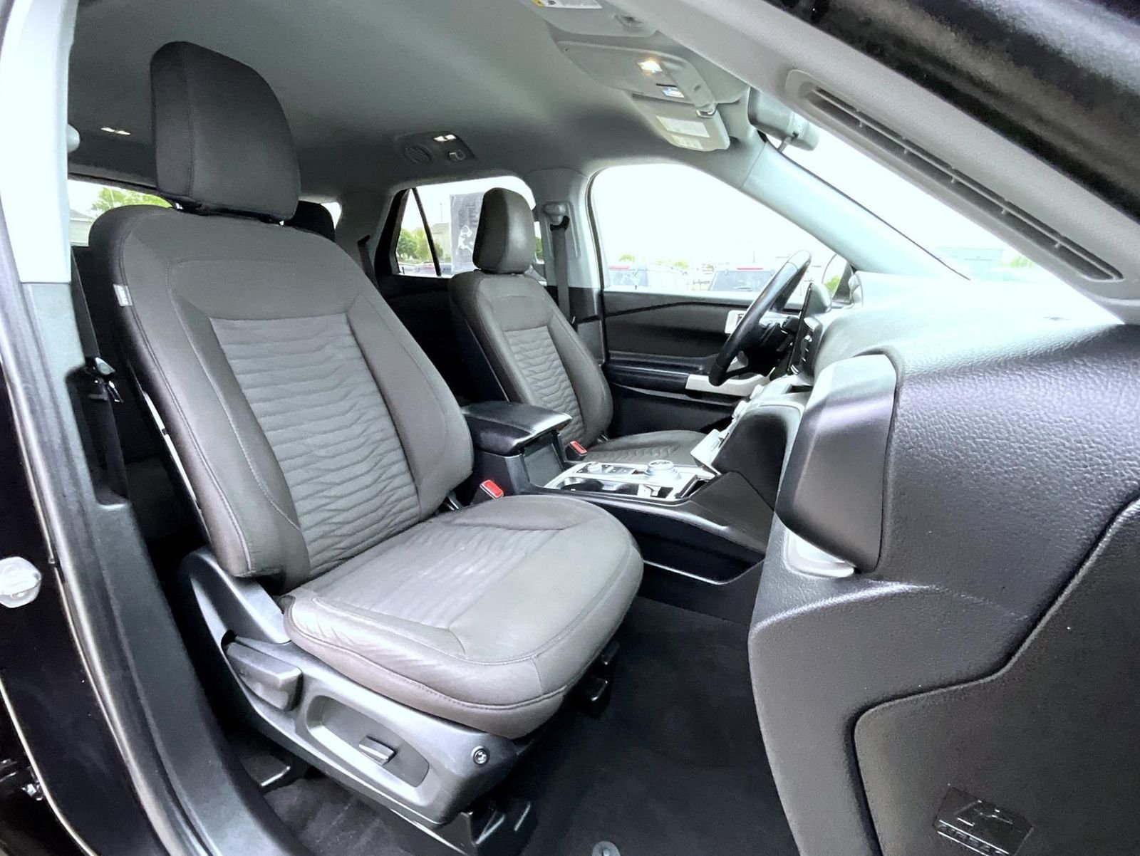 Used 2020 Black Ford XLT image 16