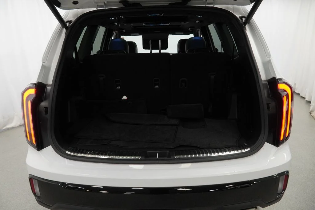 Used 2024 White Kia SX-Prestige X-Line image 47