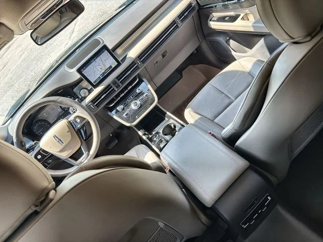 Used 2022 Blue Lincoln Standard image 21