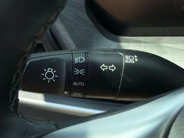 Used 2025 Black Kia EX X-Line image 32
