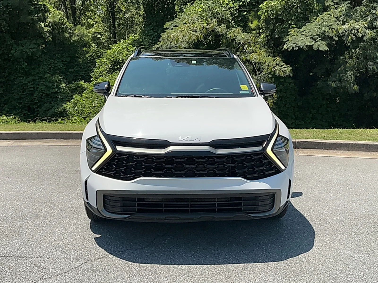 Used 2024 Glacial White Pearl Kia X-Line image 17
