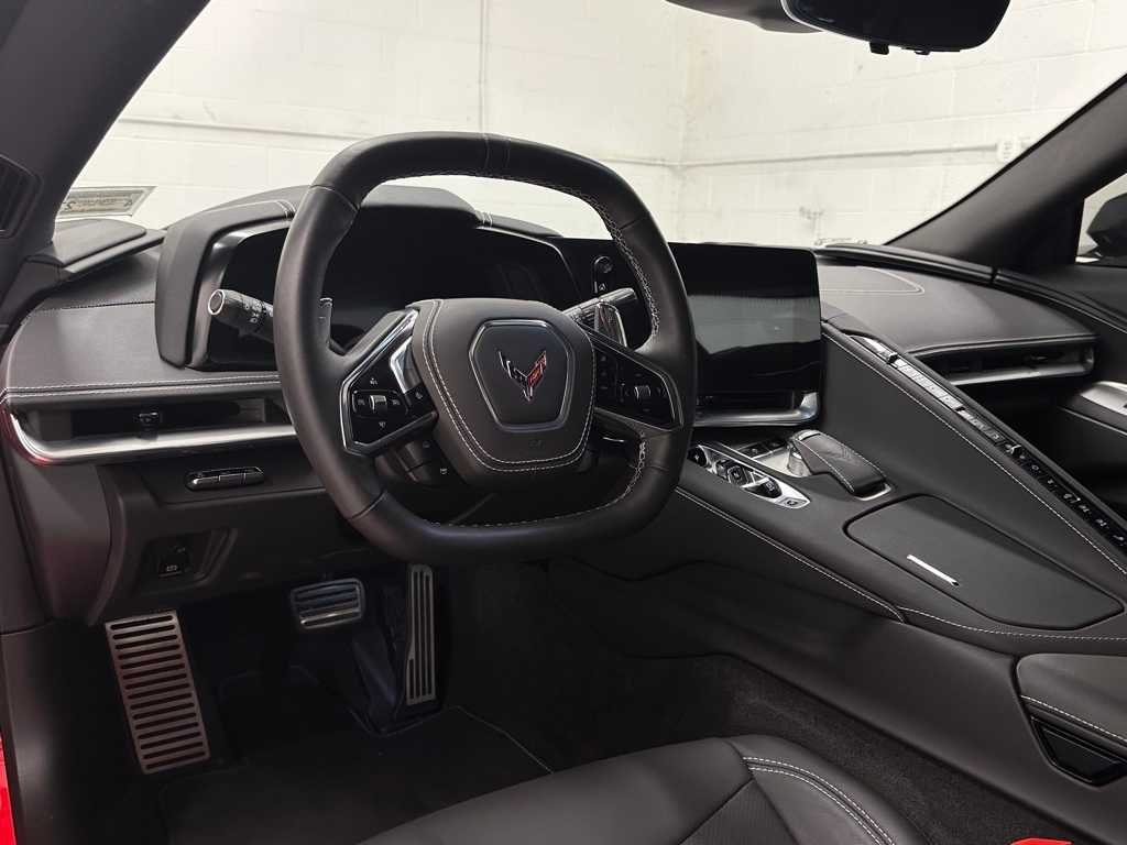 2025 Chevrolet Corvette 2LT - Photo 10