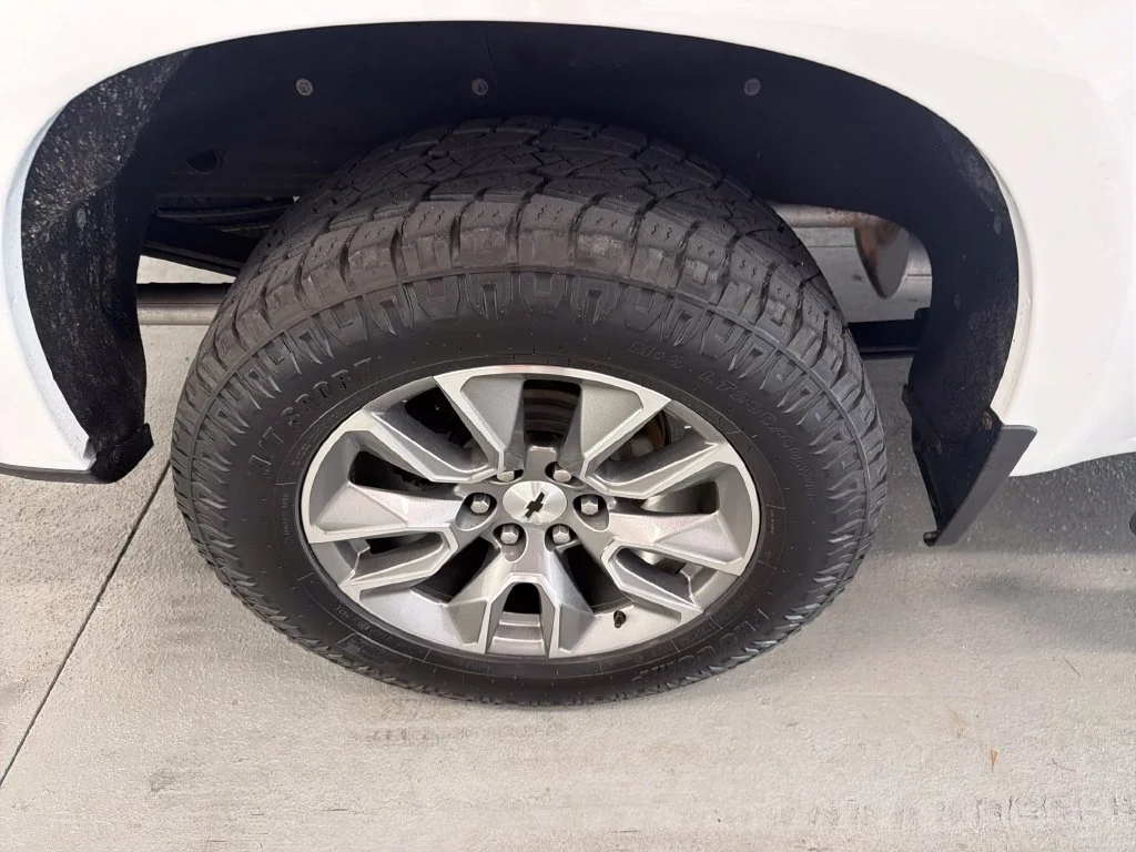 Used 2020 White Chevrolet RST image 5
