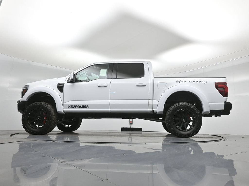 New 2025 Oxford White Ford Lariat image 54