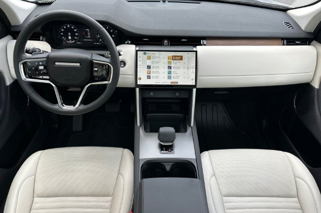 Certified Used 2024  Land Rover S image 12