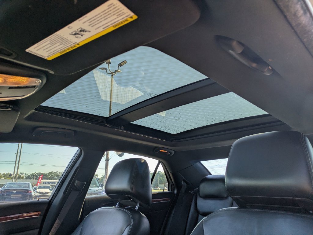 Used 2014 Blue Chrysler Base image 17