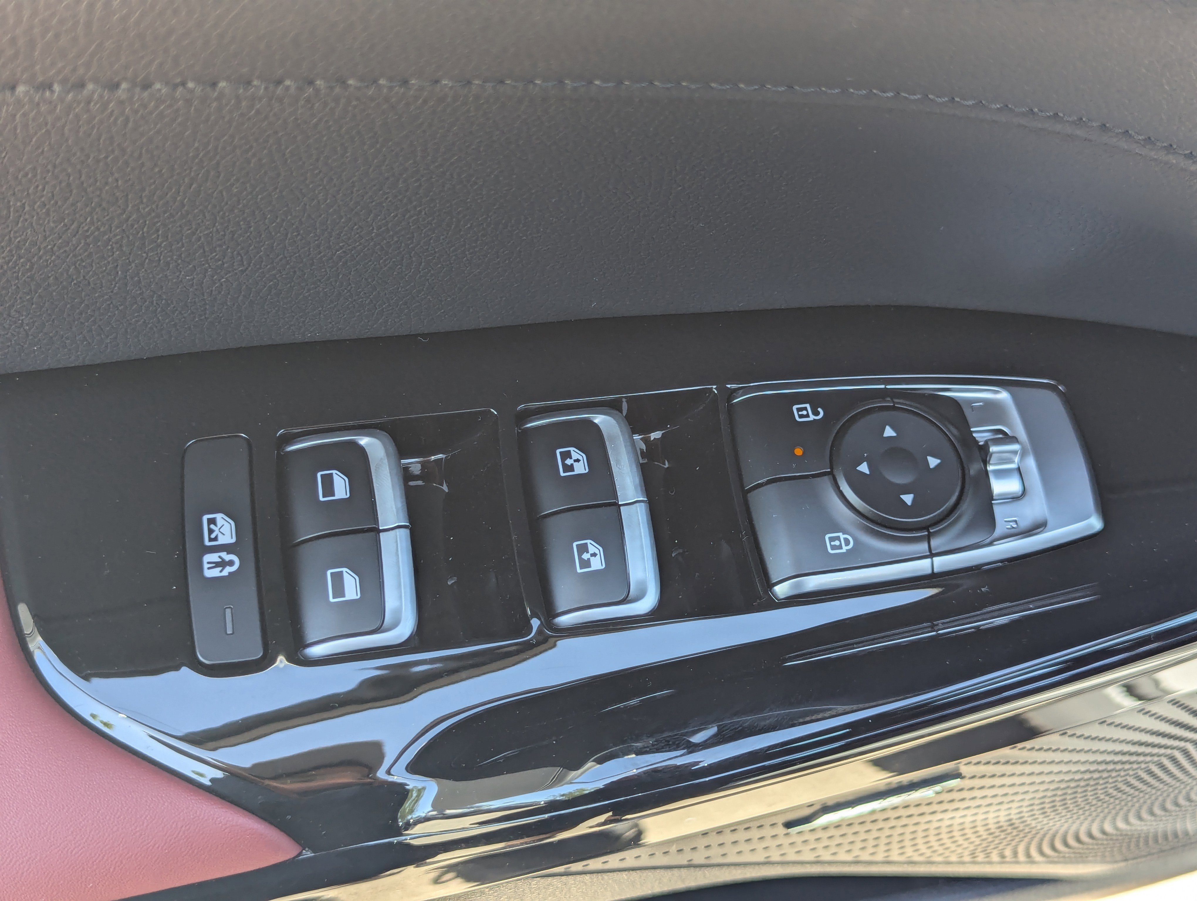 New 2026 Wolf Gray Kia GT-Line FWD image 19