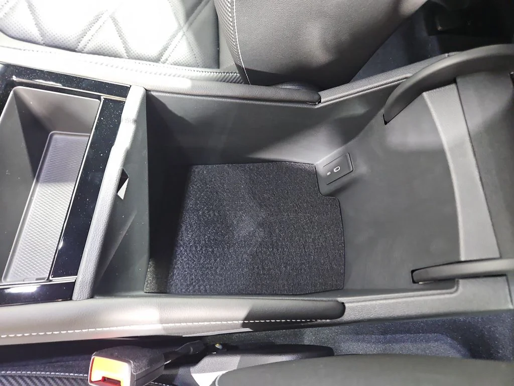 New 2026 Gray Volkswagen 2.0T SE w/Technology image 24