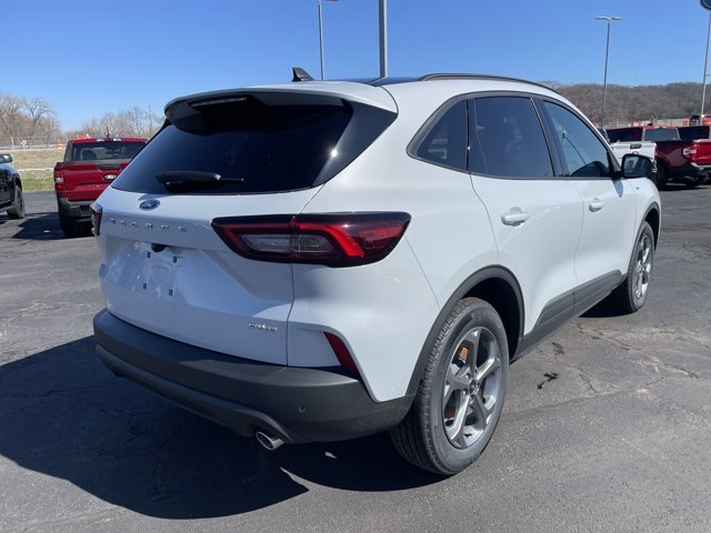 New 2026 Space Silver Metallic Ford ST-Line image 5