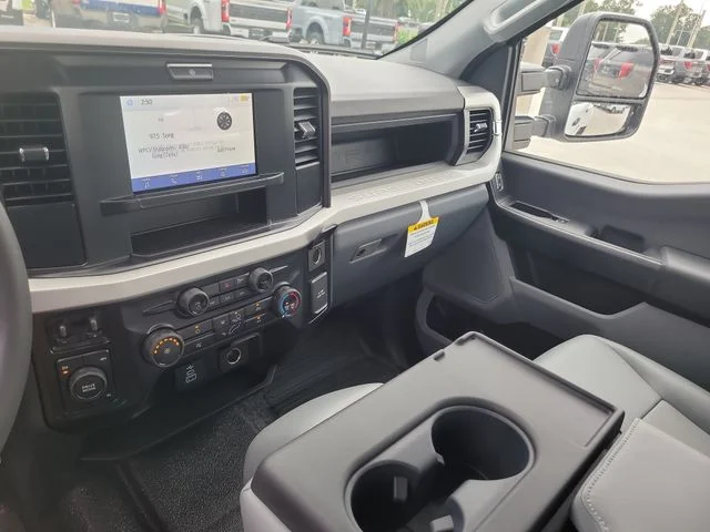 New 2026 Oxford White Ford XL image 21