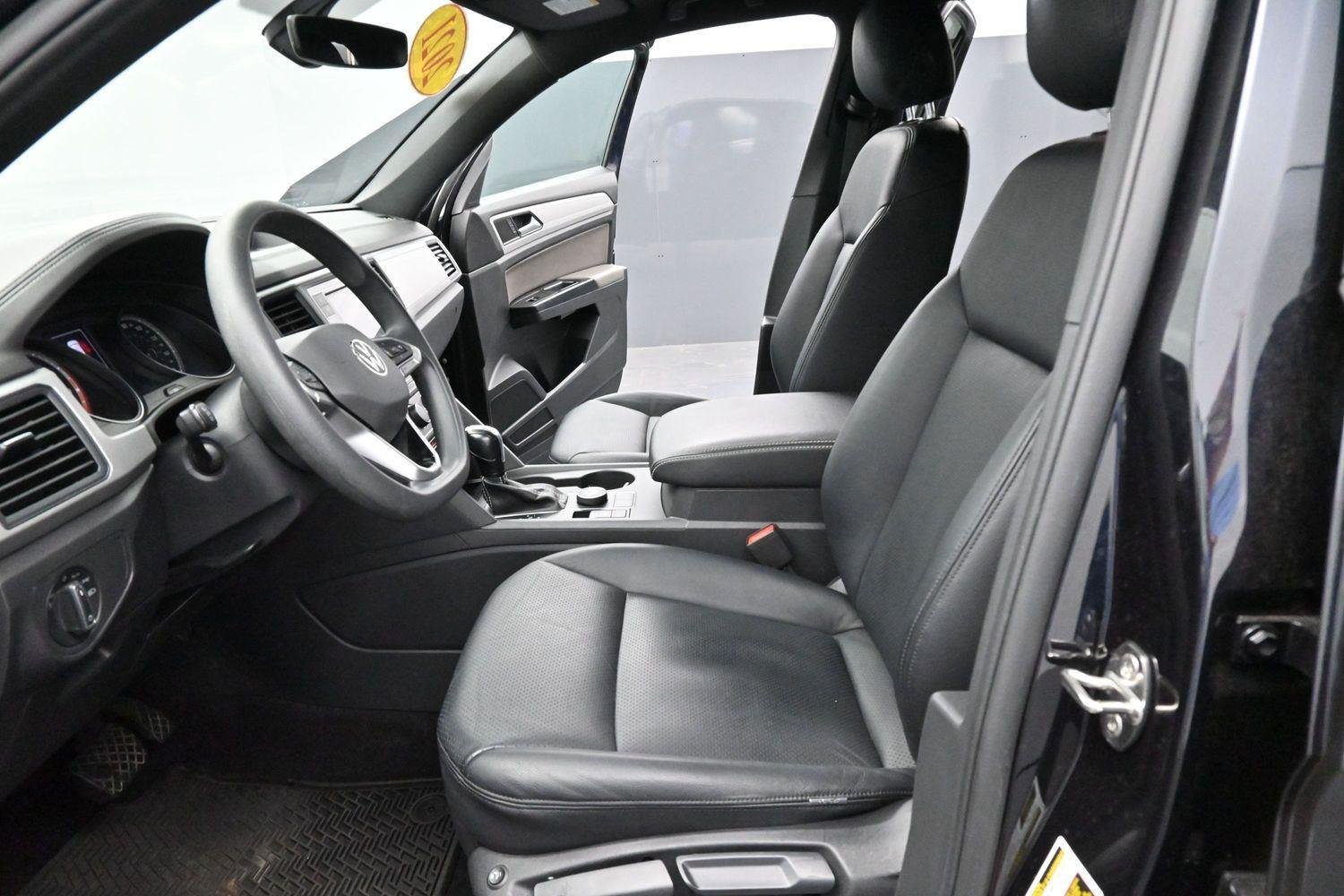 Used 2021 Deep Black Pearl Volkswagen 2.0T S image 13