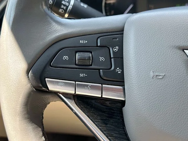 Used 2020 Black Cadillac Premium Luxury image 24