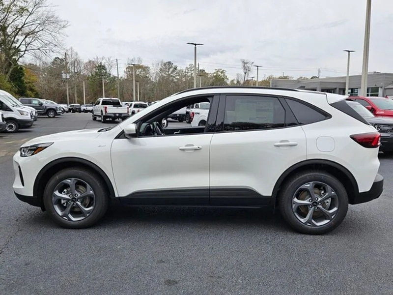 New 2026 star white metallic tri-coat Ford ST-Line Select image 5