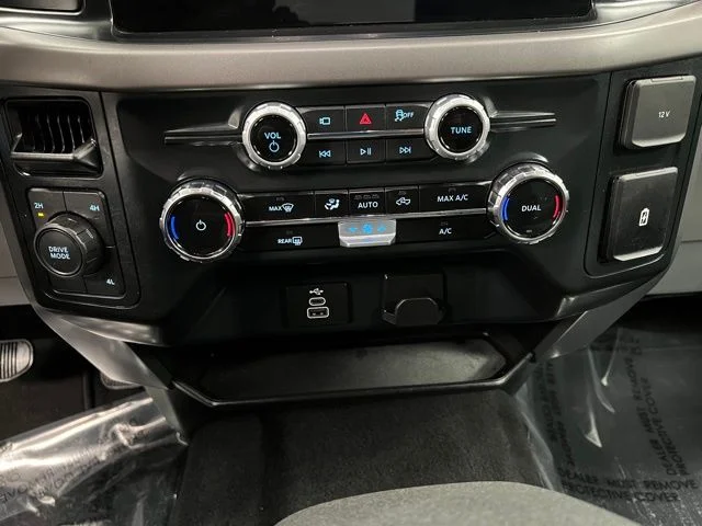 Used 2025 Gray Ford XLT image 36