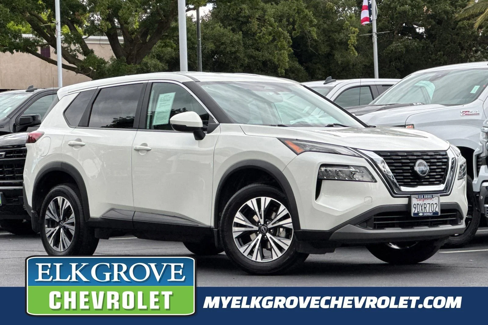 2023 Nissan Rogue SV FWD's photo