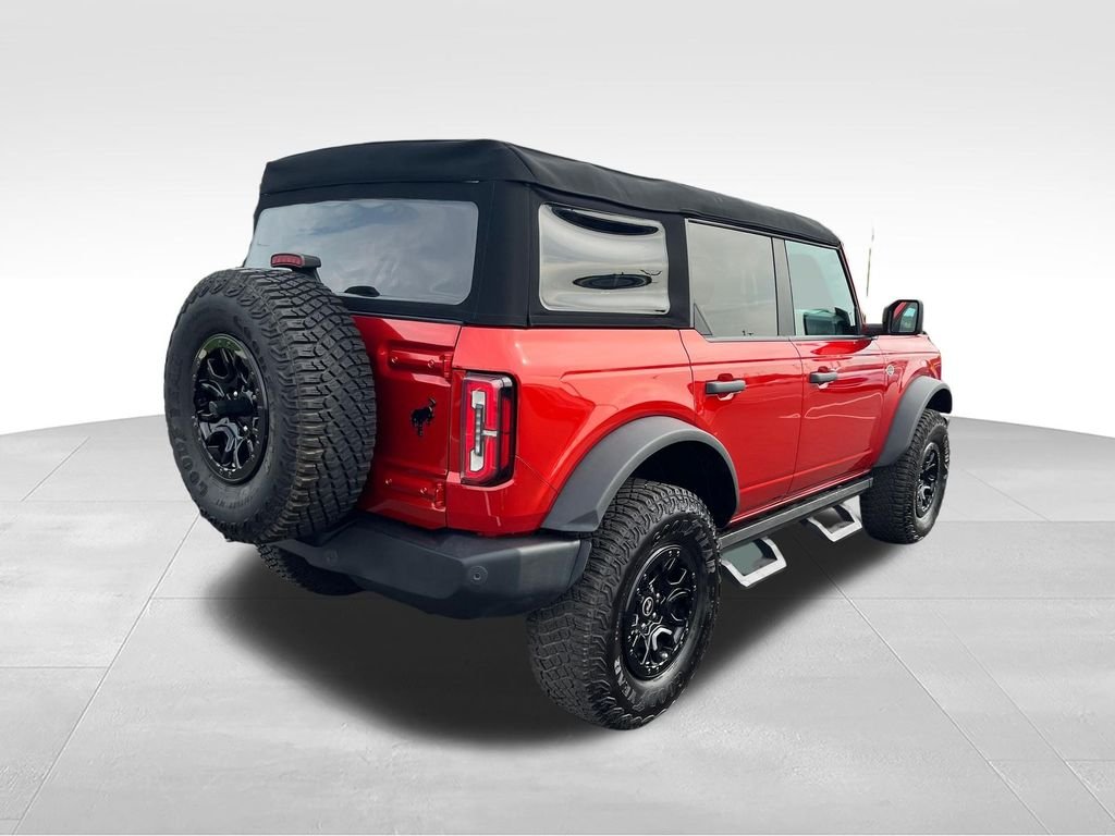 Used 2023 Red Ford Wildtrak image 5